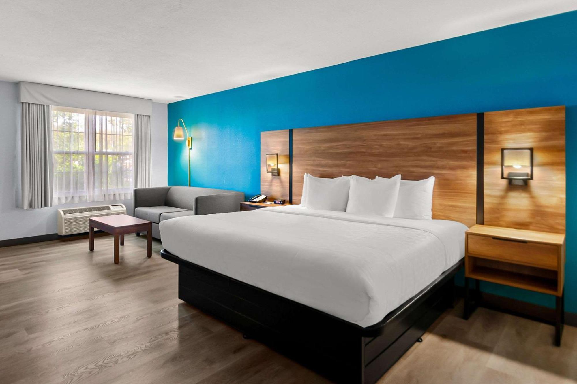 Clarion Inn Falls Church-Arlington Екстериор снимка