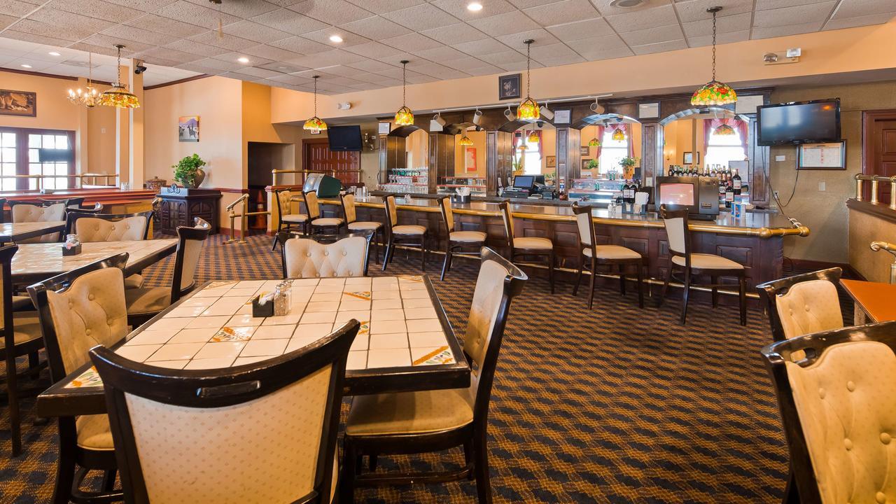 Clarion Inn Falls Church-Arlington Екстериор снимка