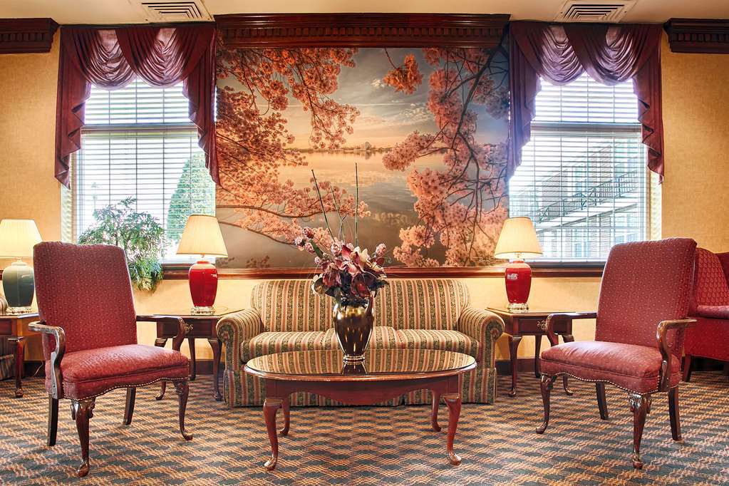Clarion Inn Falls Church-Arlington Интериор снимка
